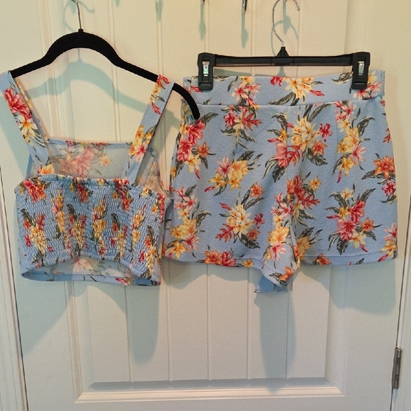 No Boundaries Junior Size M Tank Top And Shorts Two Piece Set Blue With Floral - Picture 5 of 10
